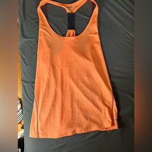 Orange mesh workout top - XL